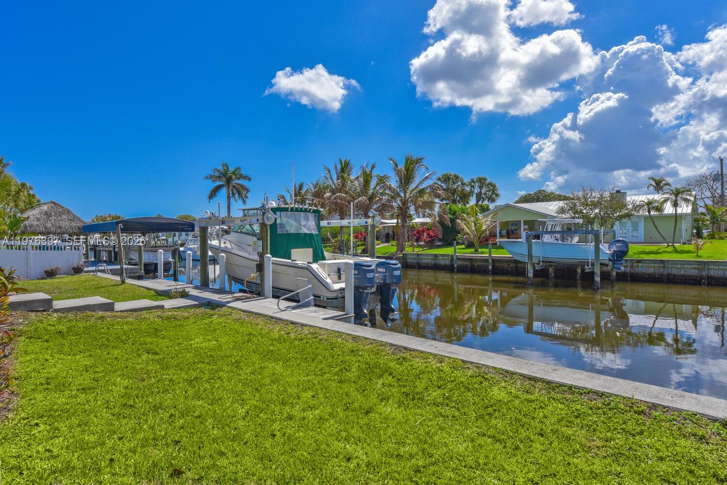 LIGHTHOUSE POINT - Residential