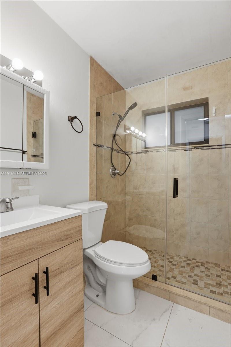 EVERGLADES PARK - Residential Lease