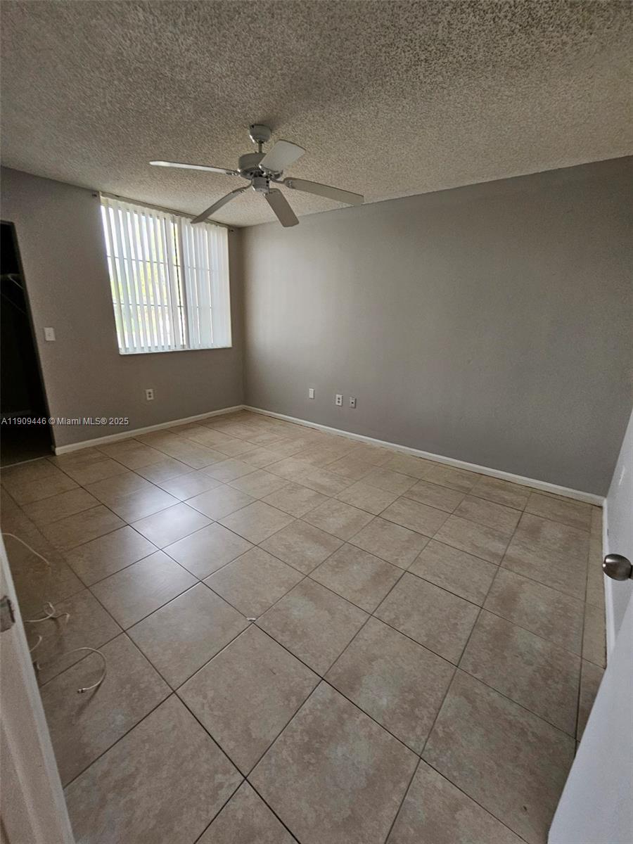 ST ANDREWS AT BOYNTON BEA - Residential Lease