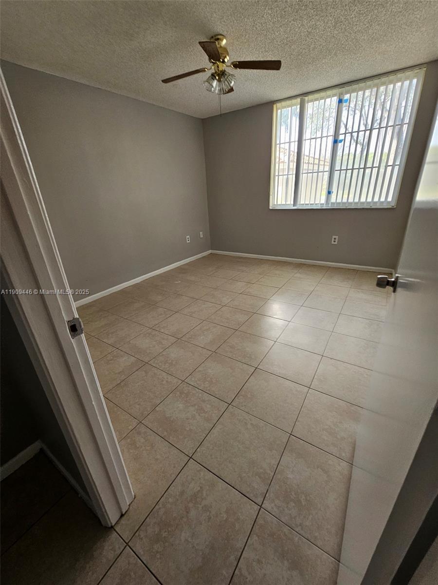 ST ANDREWS AT BOYNTON BEA - Residential Lease