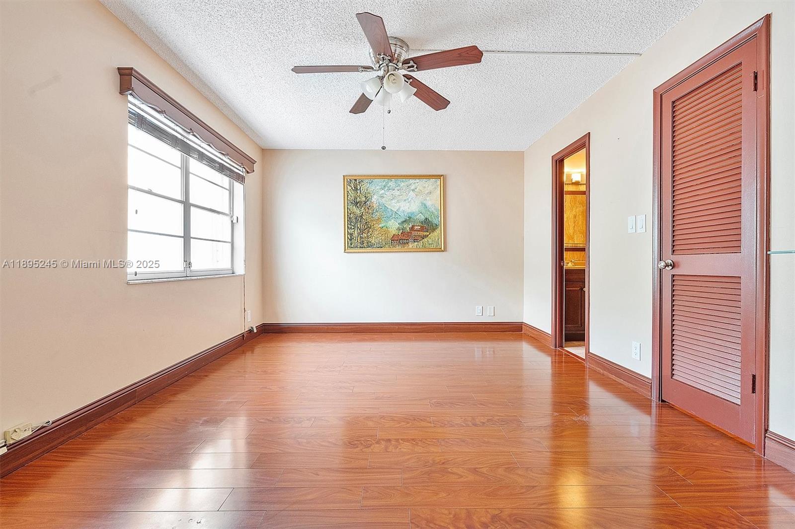 TOWNHOUSES OF VENETIAN PA - Residential Lease
