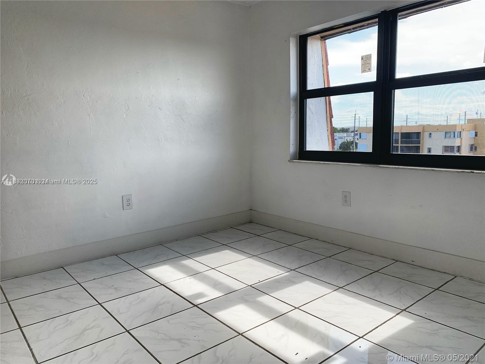 KINGS COVE CONDO - Residential Lease
