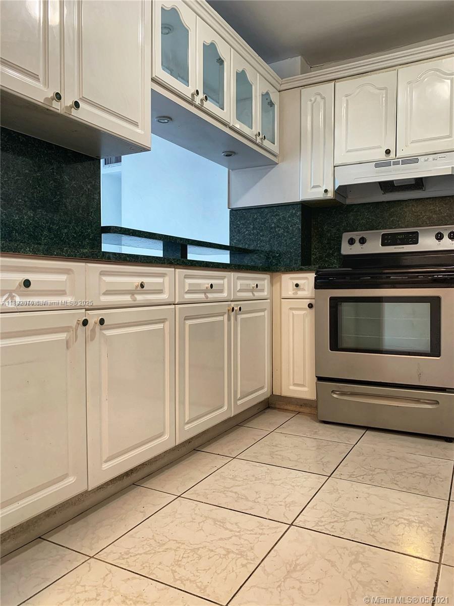 KINGS COVE CONDO - Residential Lease