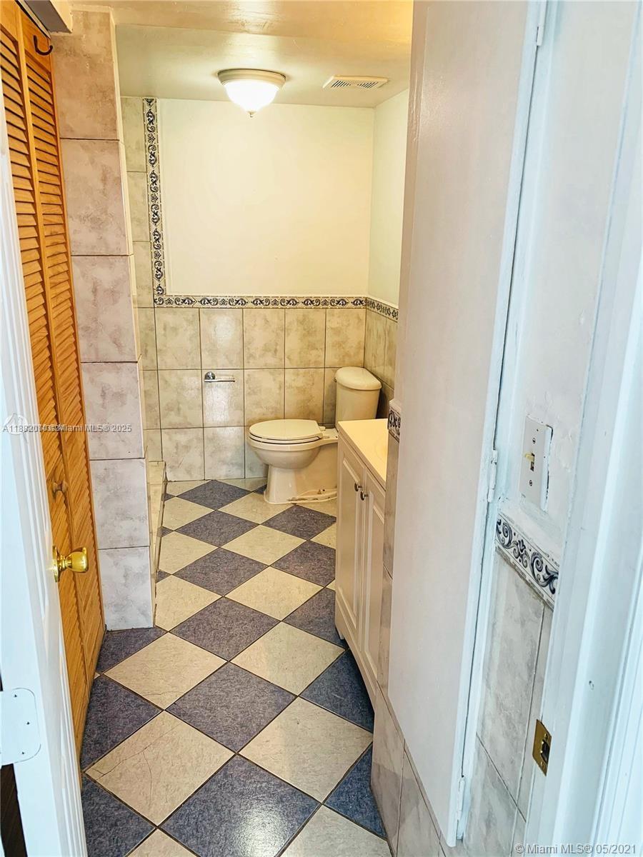 KINGS COVE CONDO - Residential Lease