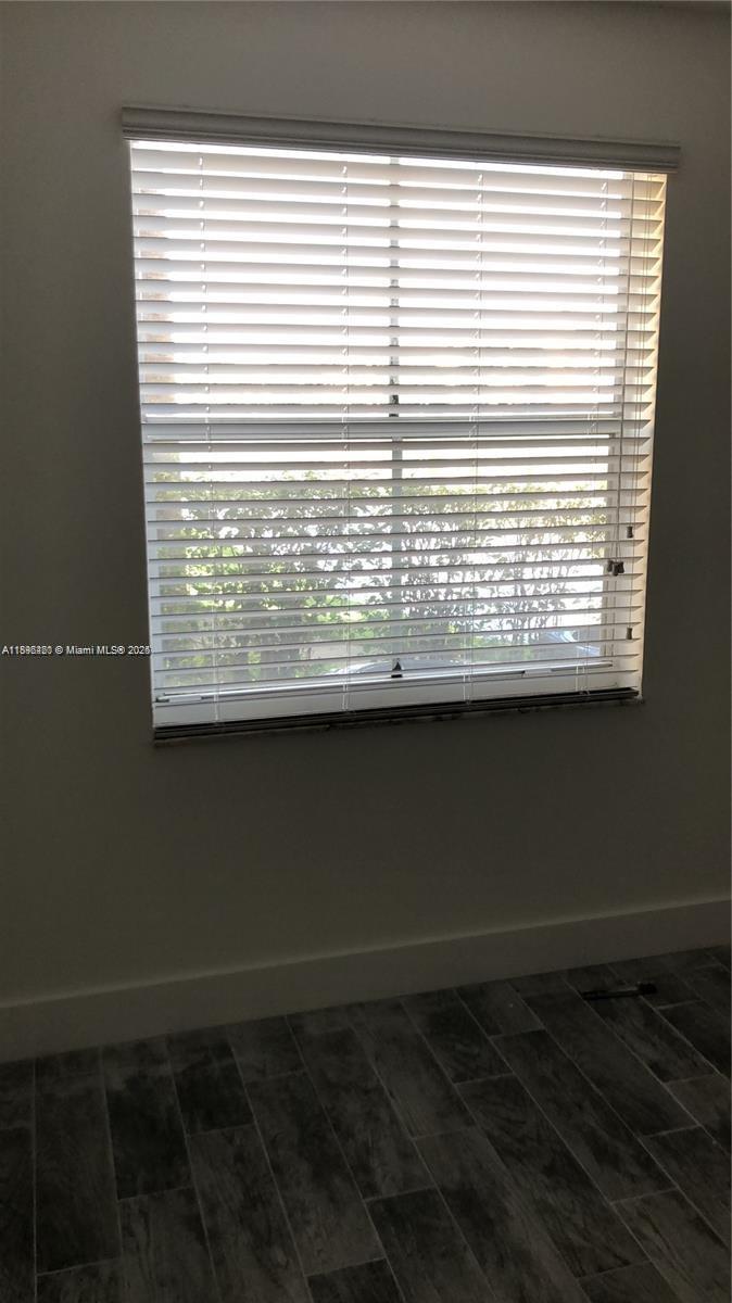 LA VIA CONDO - Residential Lease