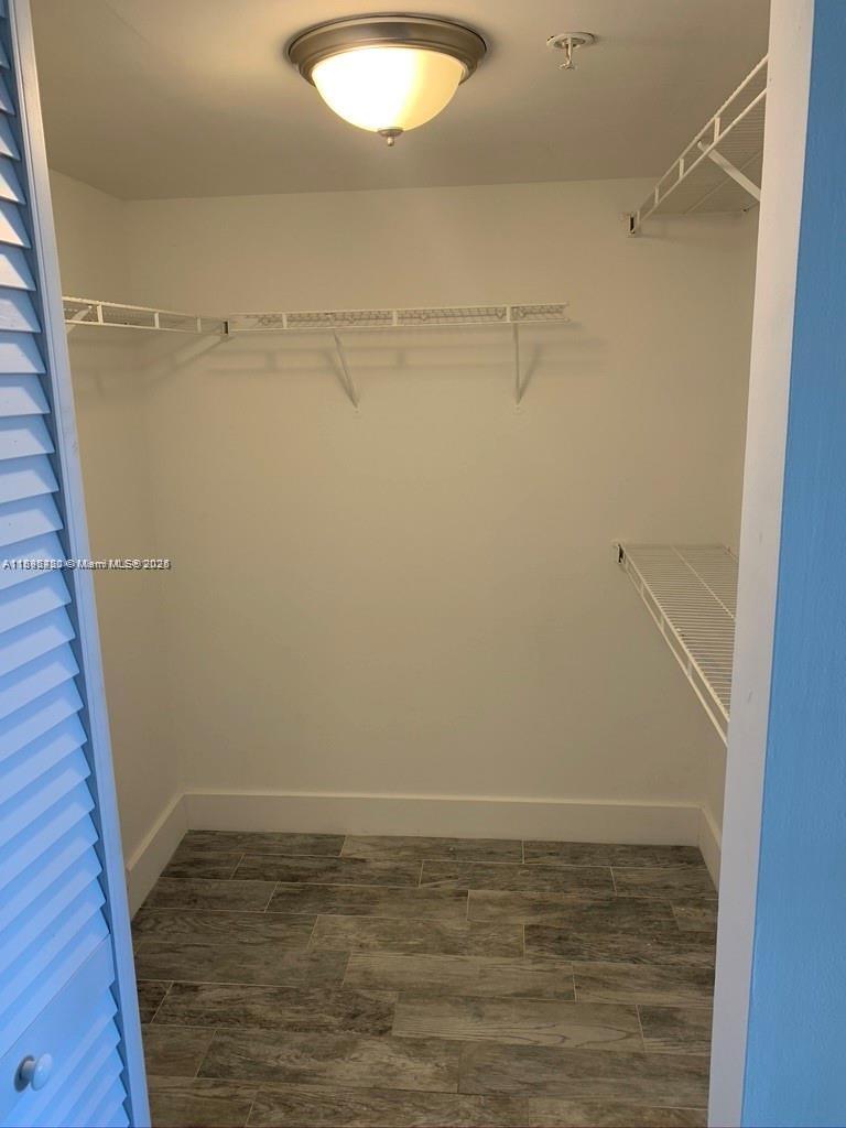 LA VIA CONDO - Residential Lease