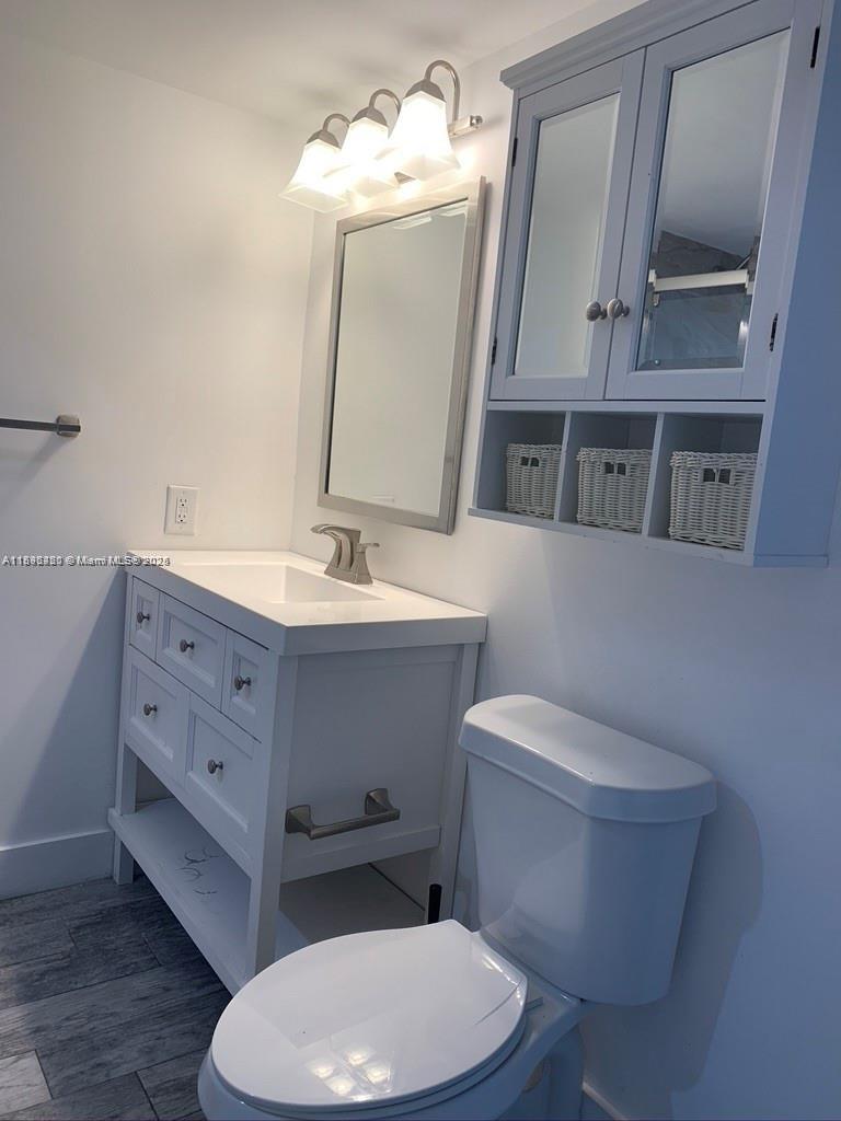 LA VIA CONDO - Residential Lease