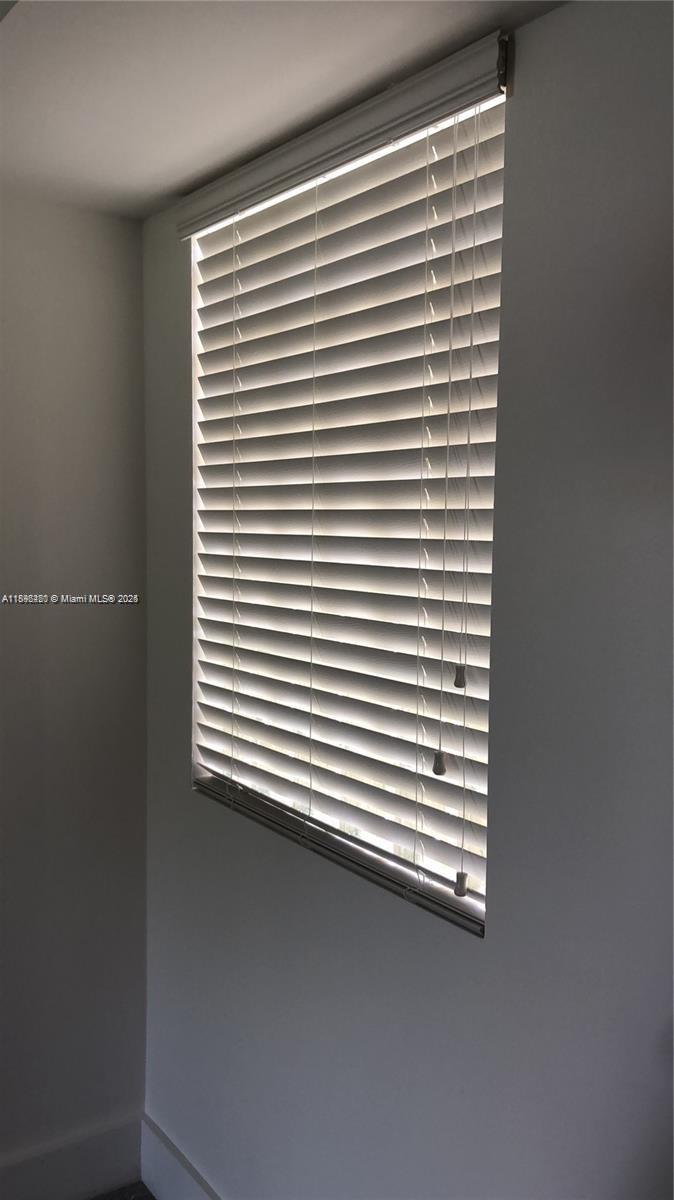 LA VIA CONDO - Residential Lease