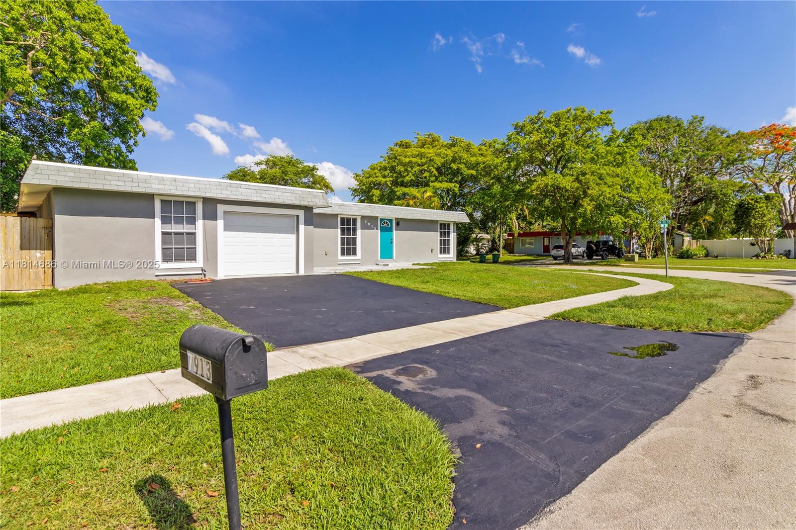 Rental Property at 7913 Nw 72nd Ave, Tamarac, Broward County, Florida - Bedrooms: 3 
Bathrooms: 2  - $3,500 MO.