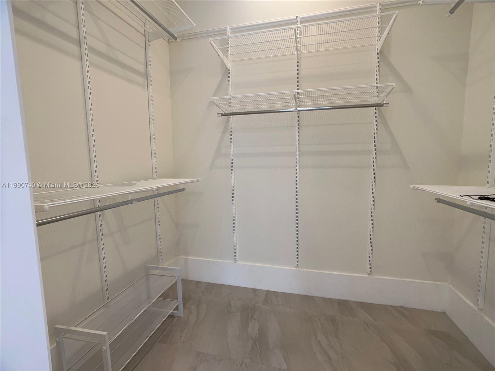 HAMPTON AT PINECREST - Residential