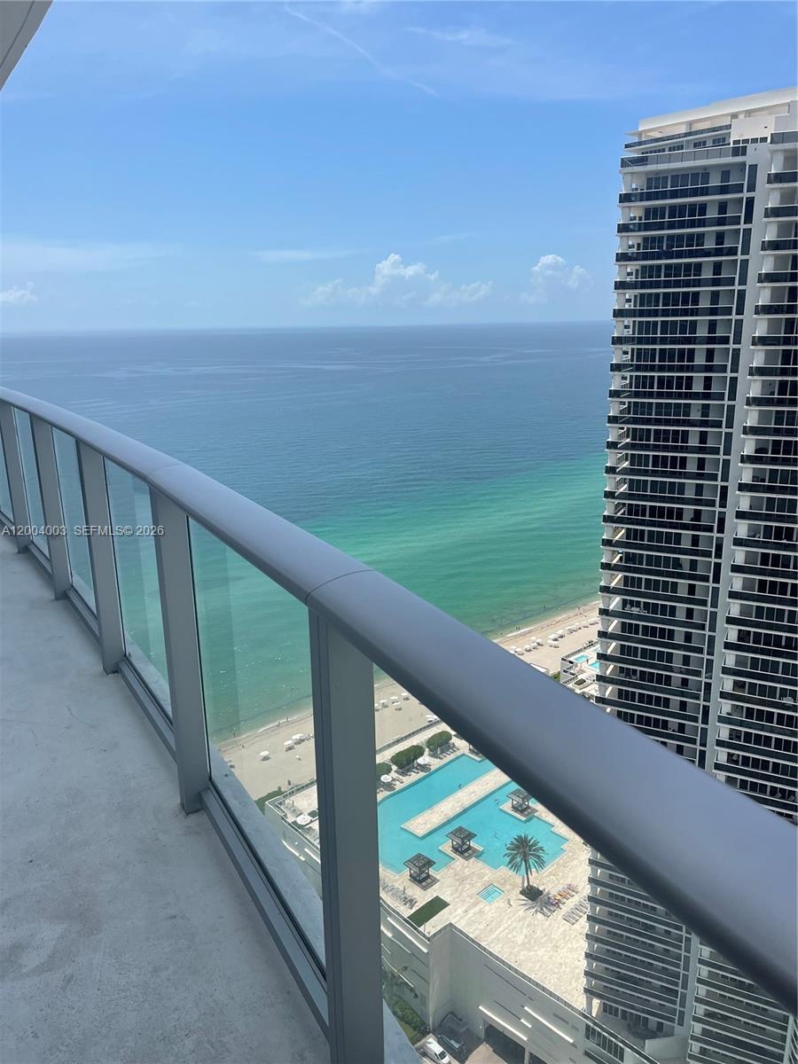 4111 SOUTH OCEAN DRIVE CO - Residential