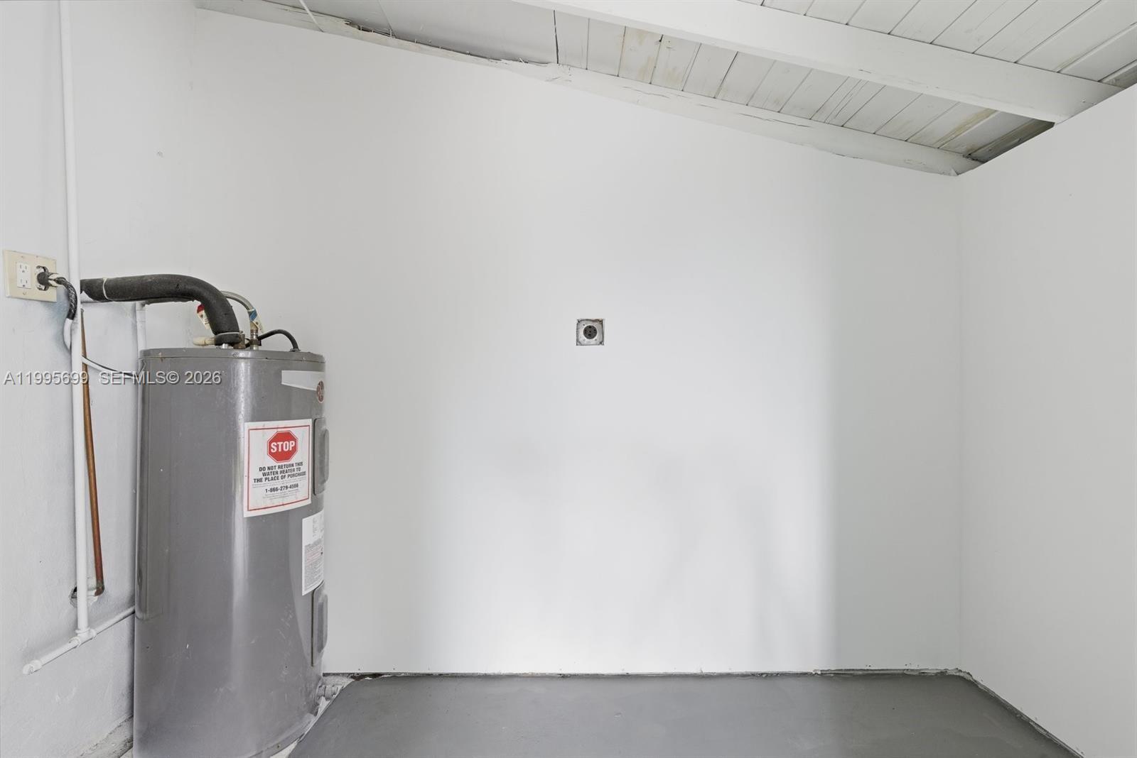 DORSEY PARK FIRST ADD - Residential Lease