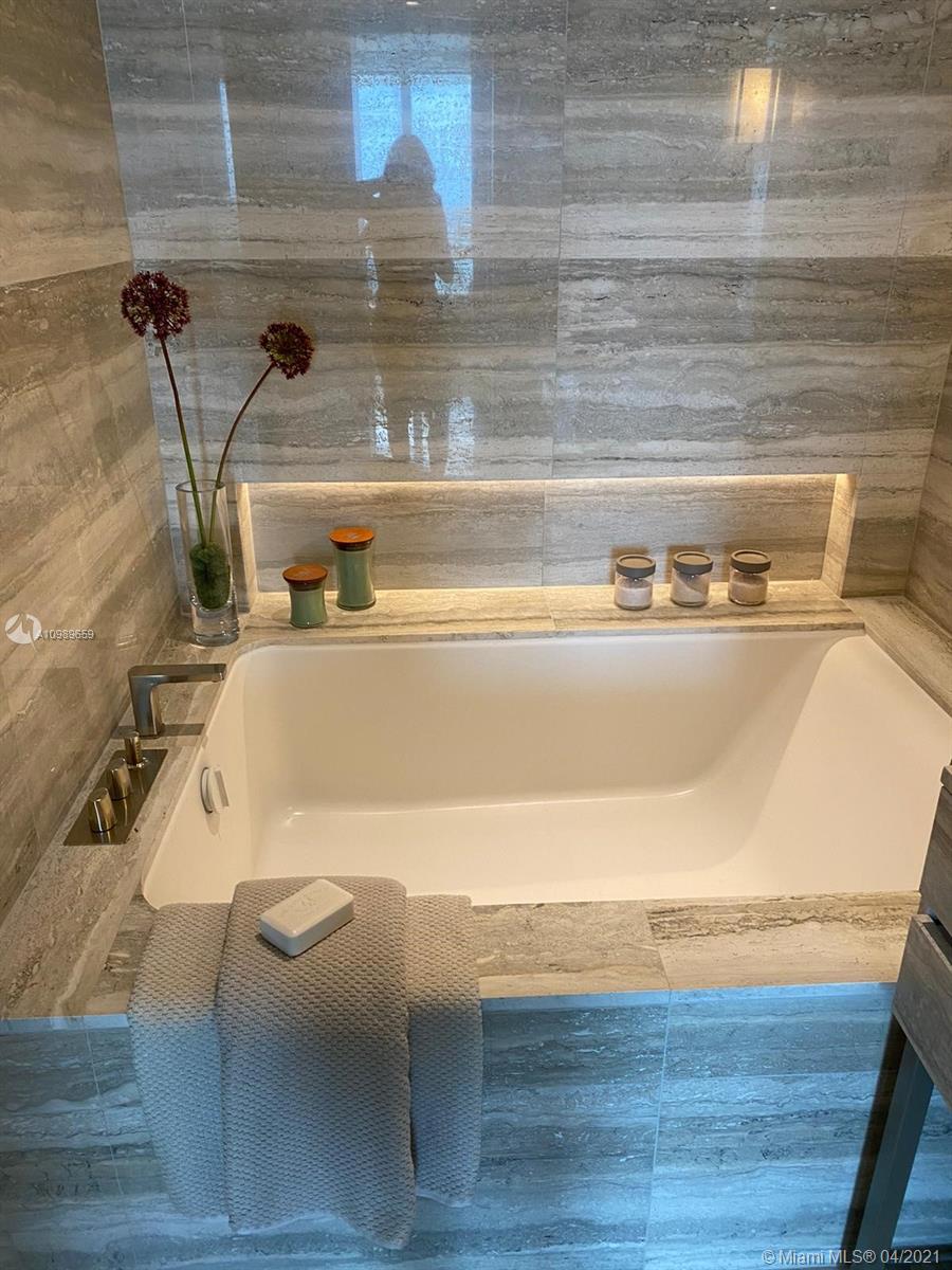 18975 COLLINS CONDO - Residential