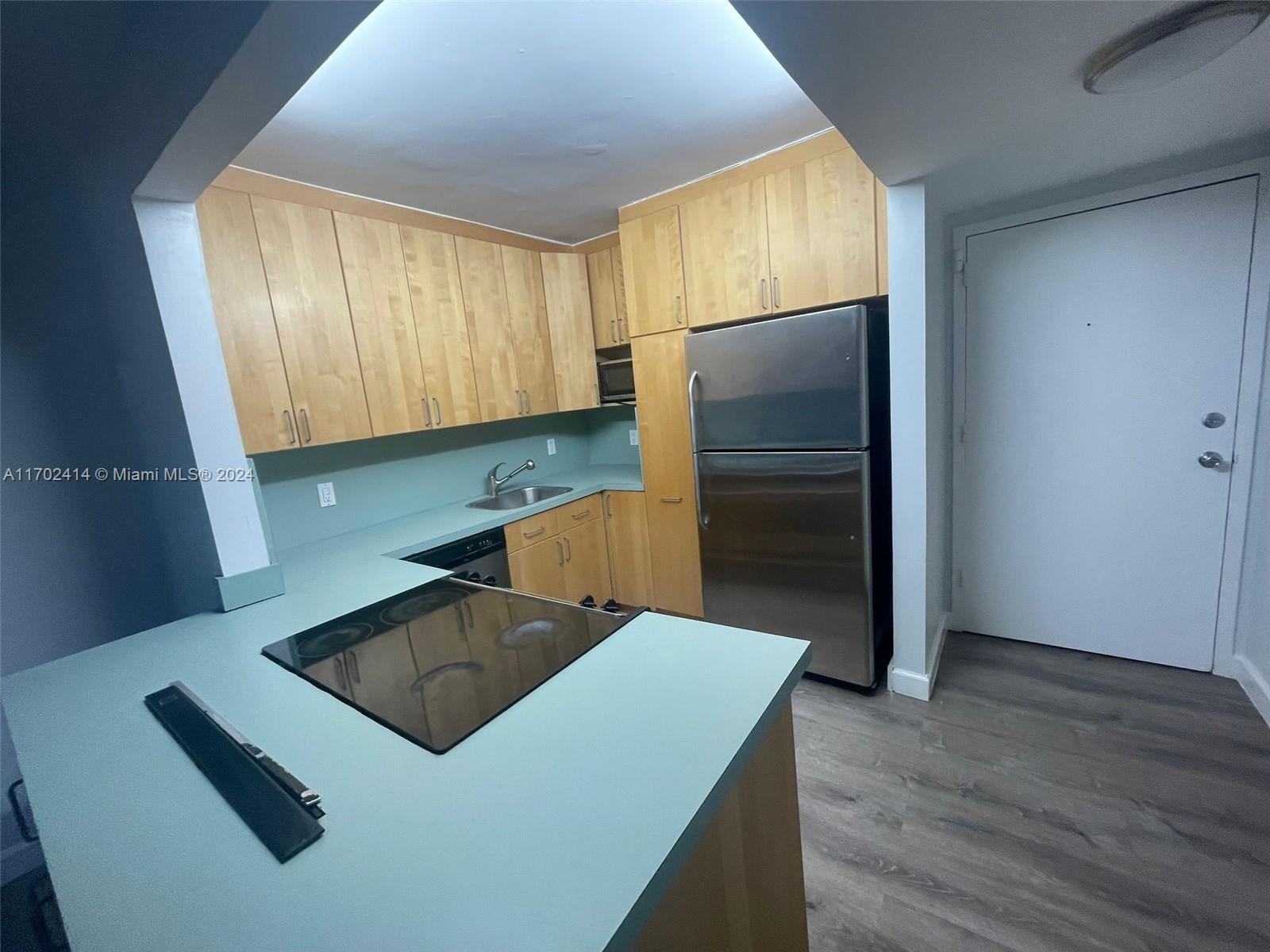Rental Property at 2350 Ne 135th St 402, North Miami, Miami-Dade County, Florida - Bedrooms: 1 
Bathrooms: 1  - $1,850 MO.