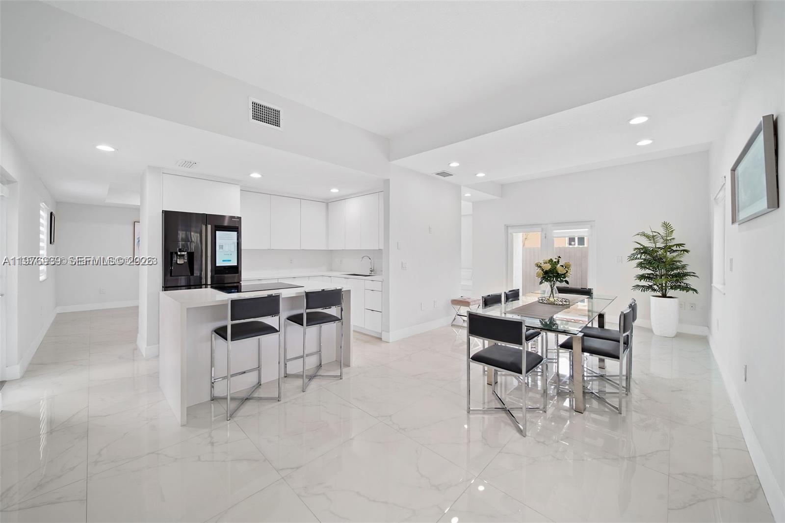 BIRD ROAD HIGHLANDS - Residential Lease