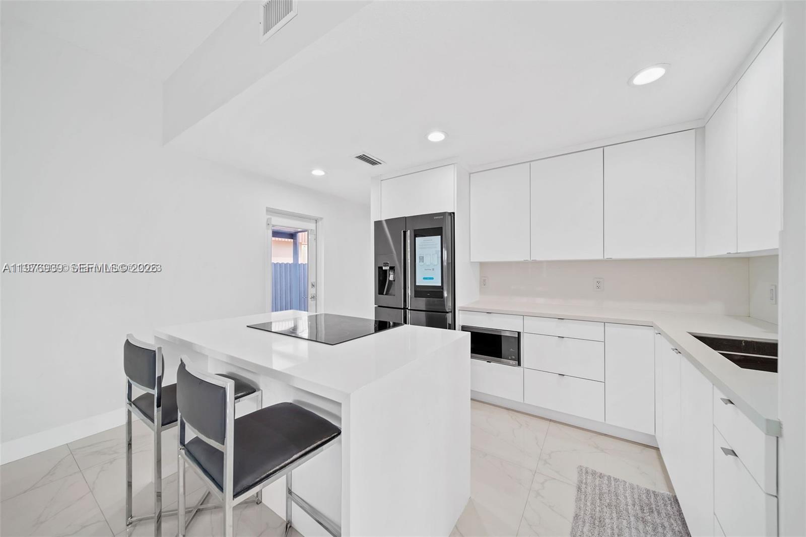 BIRD ROAD HIGHLANDS - Residential Lease