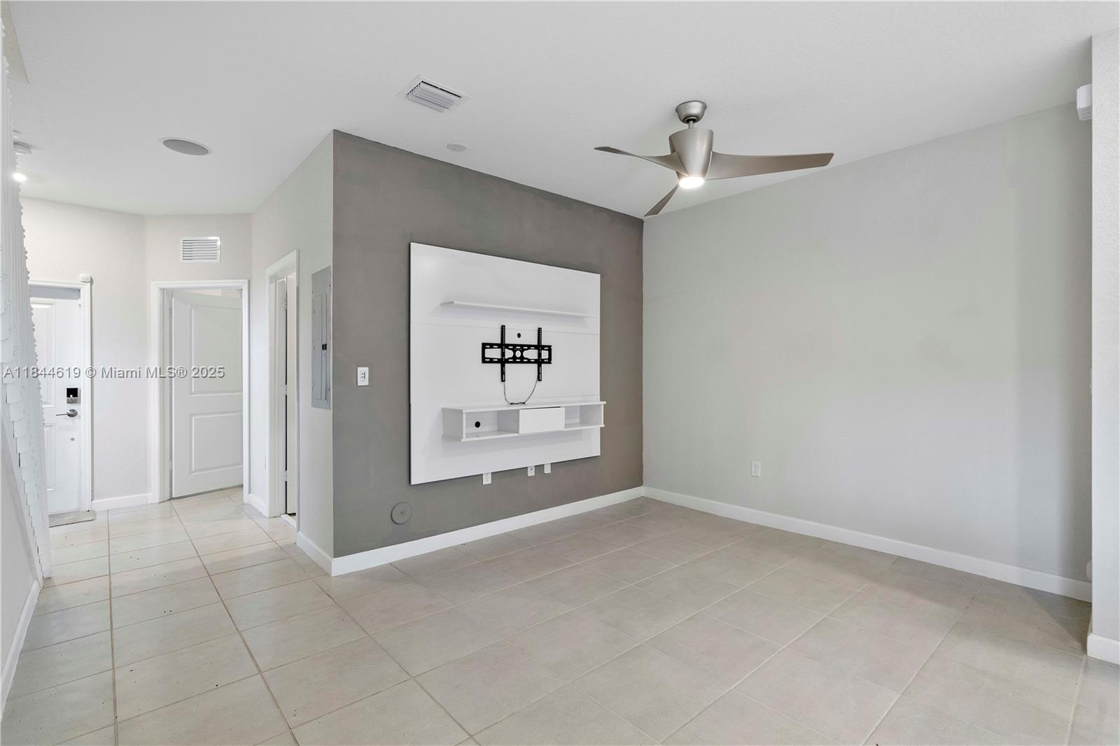 HOMESTEAD PARK OF COMMERC - Residential