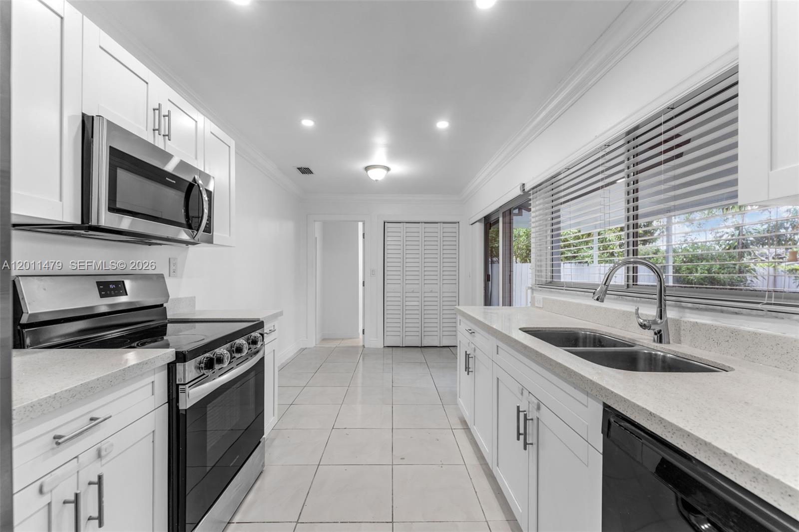 WESTWIND LAKES SEC 2 - Residential