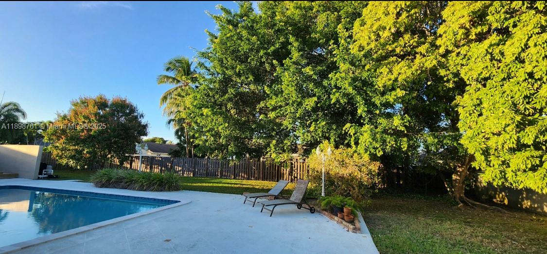 MARY ANN ESTATES 1ST ADDN - Residential