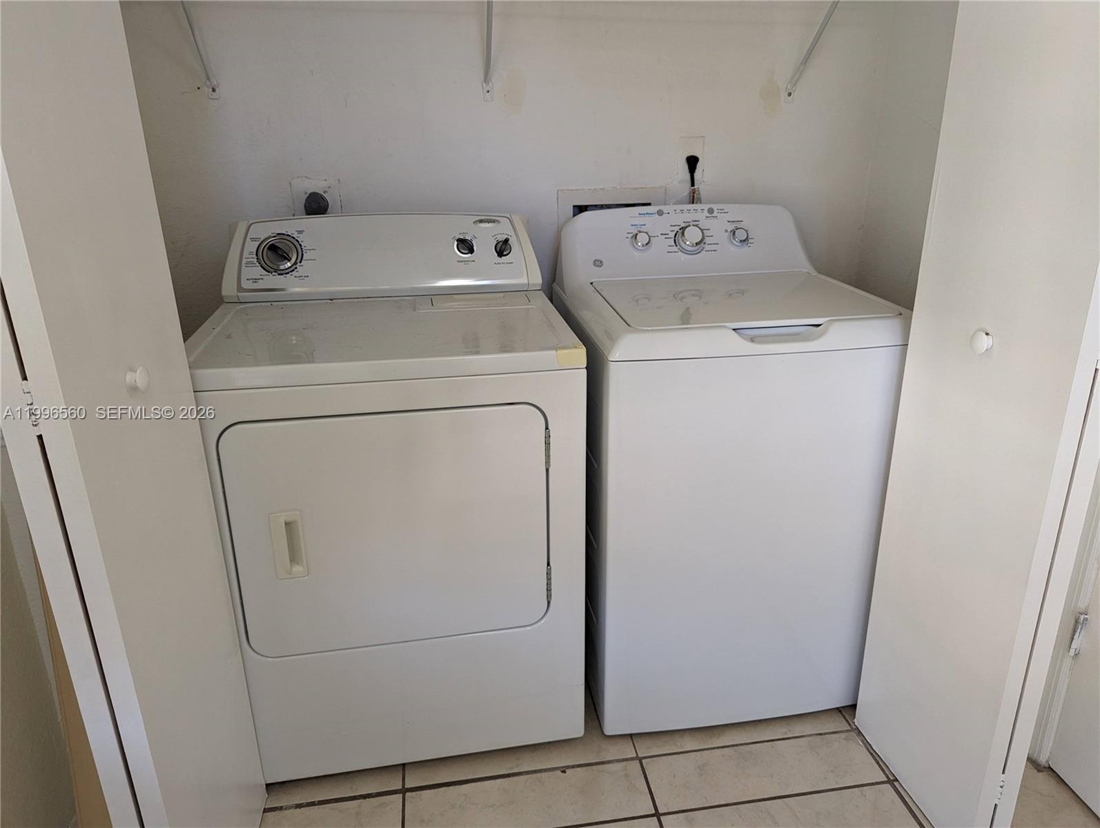 CORAL KEY CONDO - Residential Lease