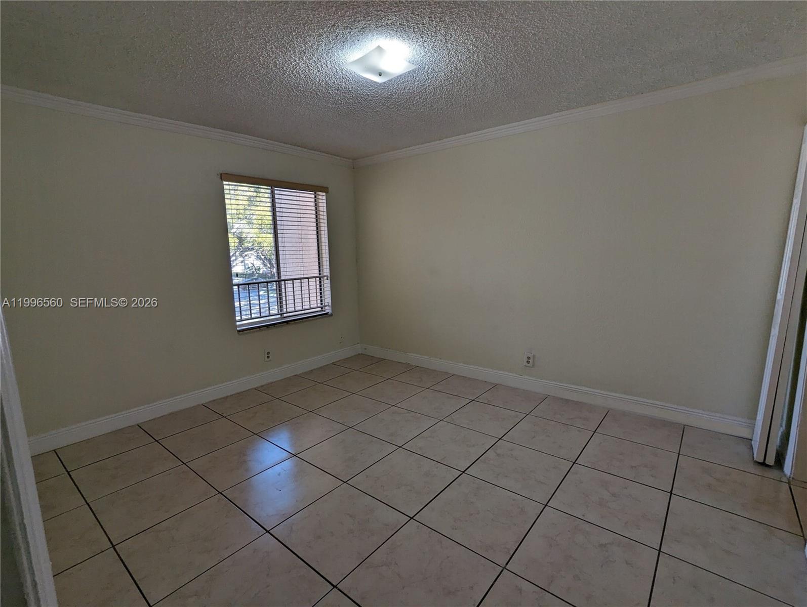 CORAL KEY CONDO - Residential Lease