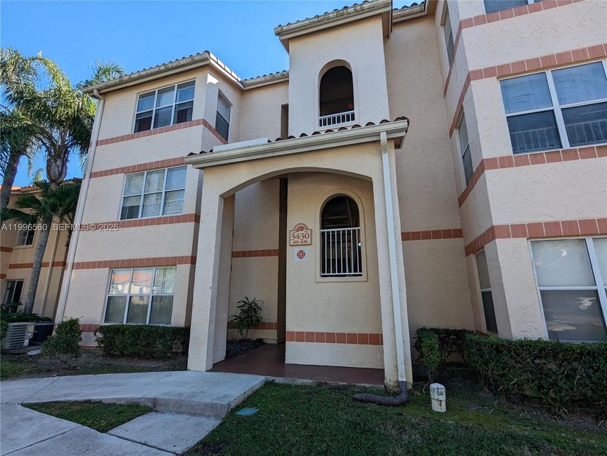 ATTENTION! JUST 1ST MONTH & SECURITY DEPOSIT TO MOVE IN!! Lovely 2 bedroom 2 bathroom condo on the 2nd floor of the centrally located Coral Key Community. This beautiful corner unit is tiled throughout for easy cleaning and maintenance. Features a full size washer and dryer for added convenience. The Coral Key community offers a pool, exercise room, clubhouse, tennis courts and more. Come see today!