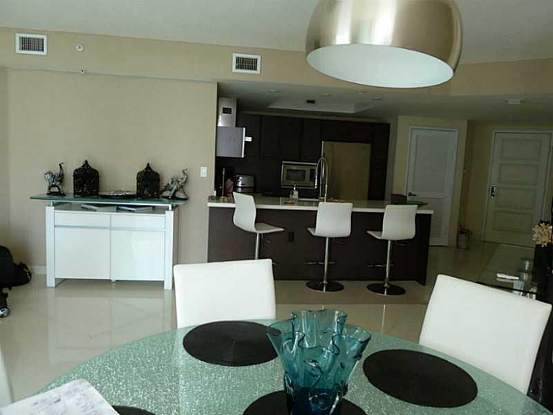 ST TROPEZ ON THE BAY II C - Residential Lease