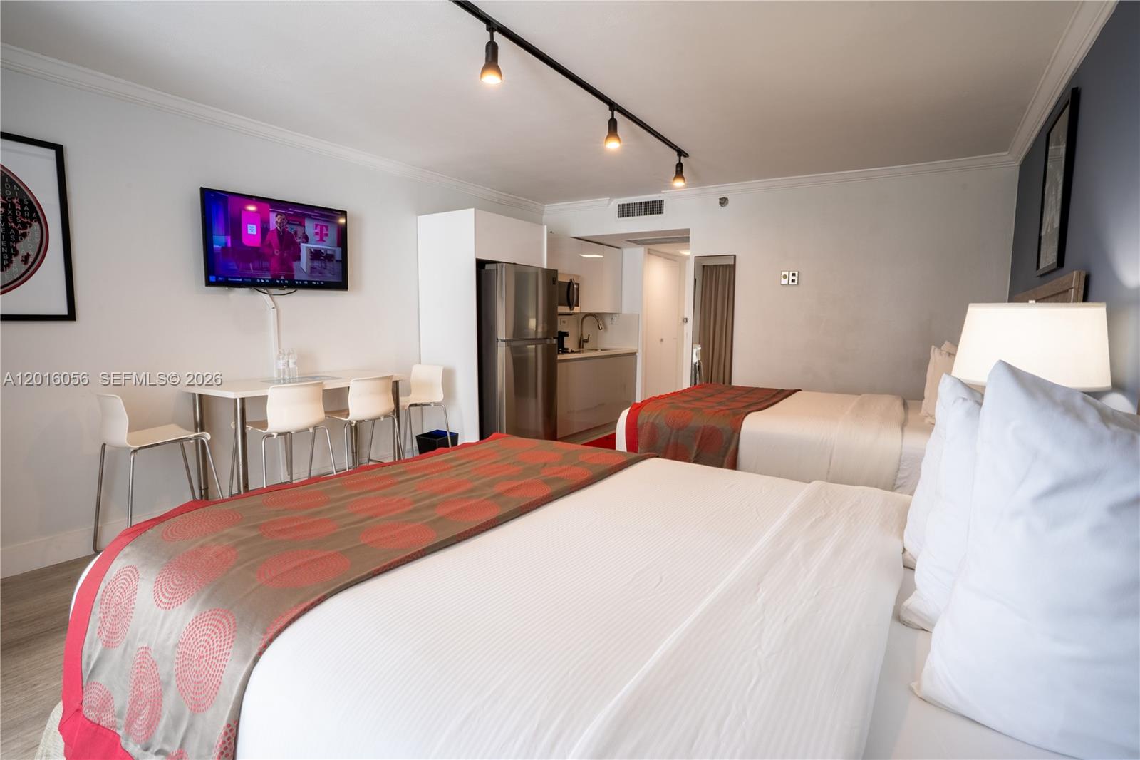 THE AVENTURA BEACH CLUB C - Residential