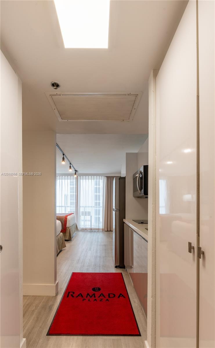THE AVENTURA BEACH CLUB C - Residential