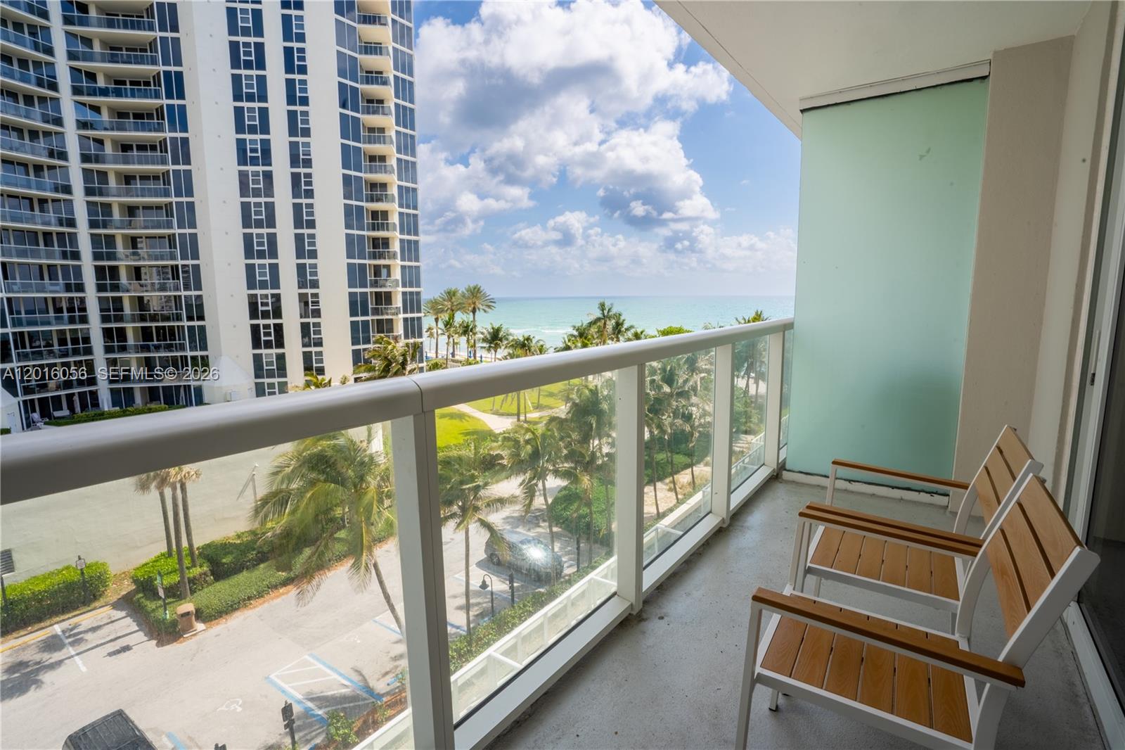 THE AVENTURA BEACH CLUB C - Residential