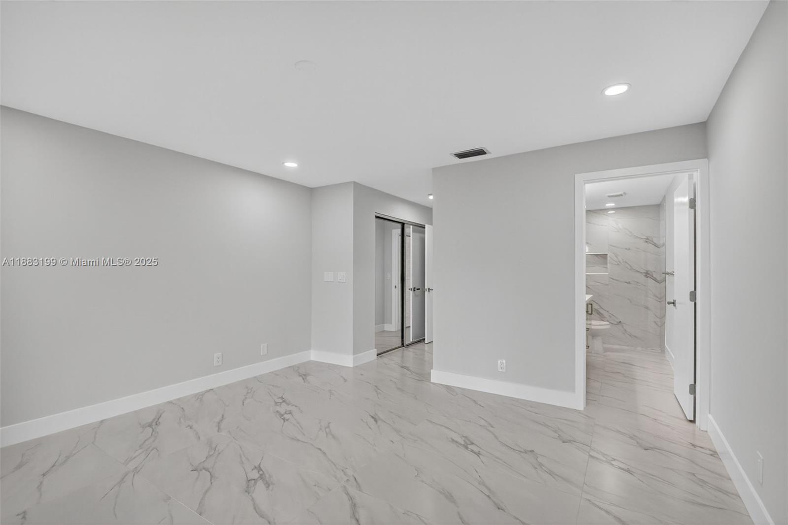 WHISPER WALK - Residential