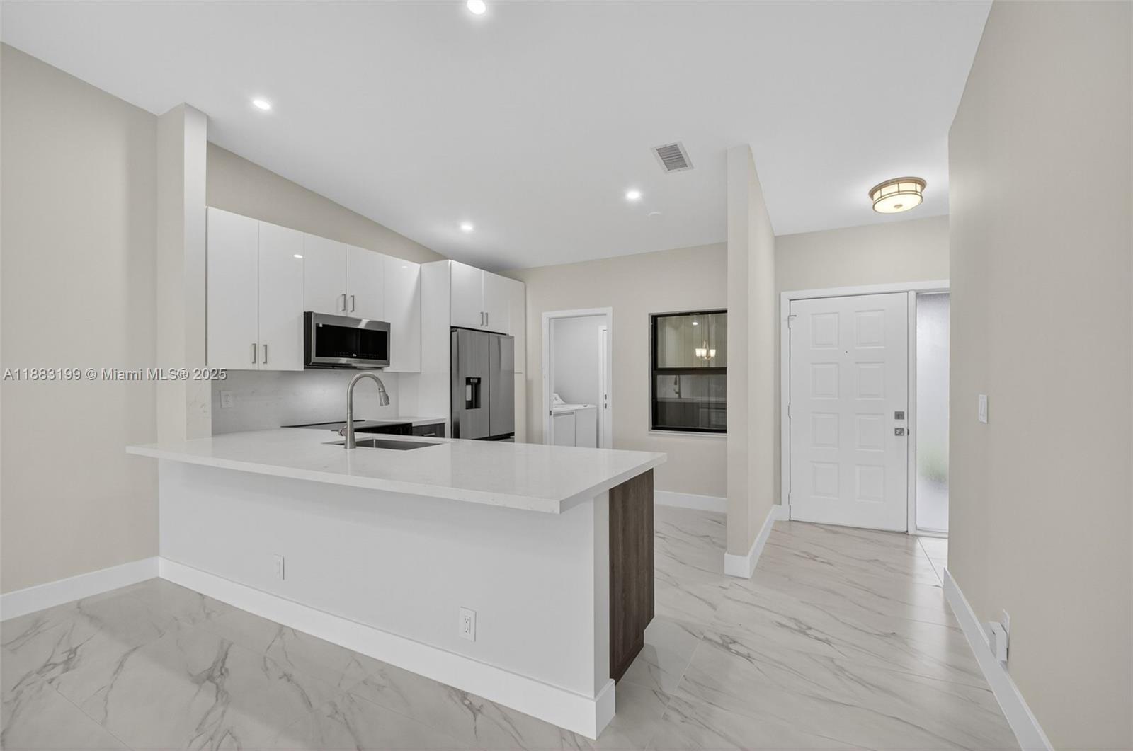 WHISPER WALK - Residential