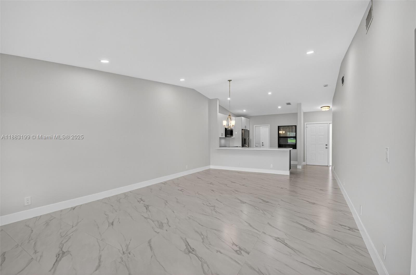 WHISPER WALK - Residential