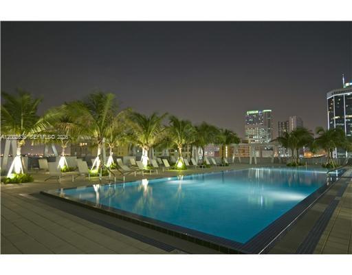 THE AXIS ON BRICKELL COND - Residential