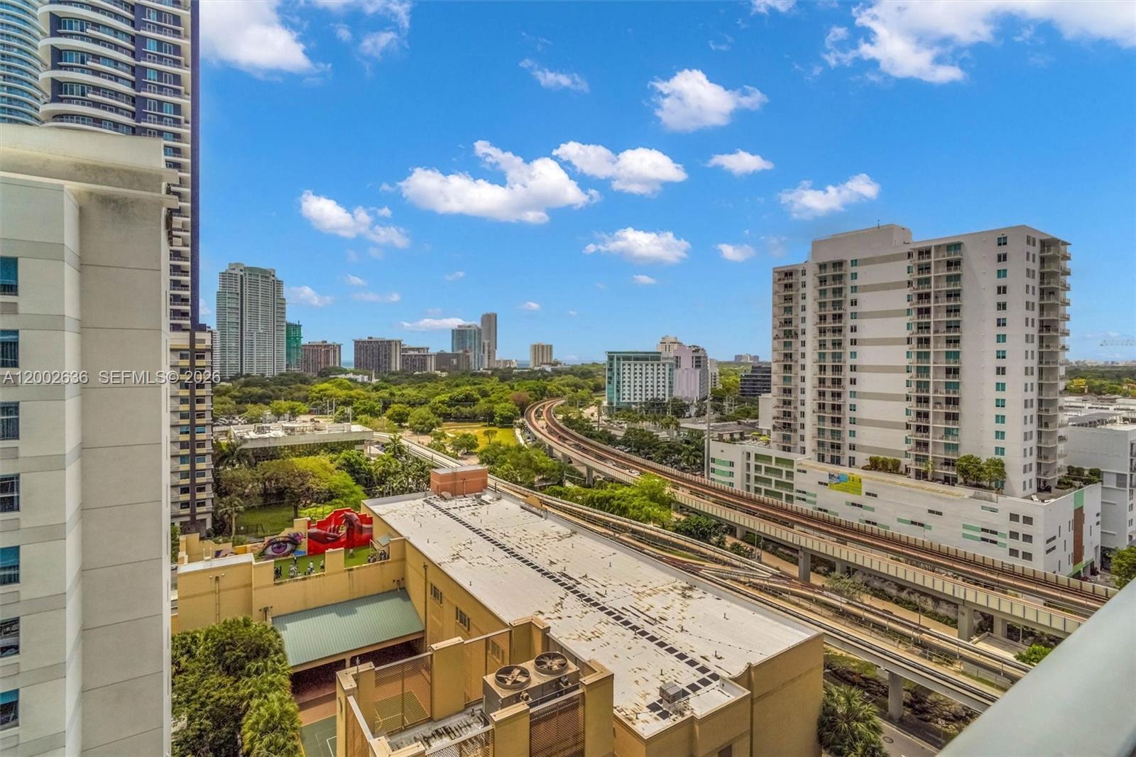 THE AXIS ON BRICKELL COND - Residential