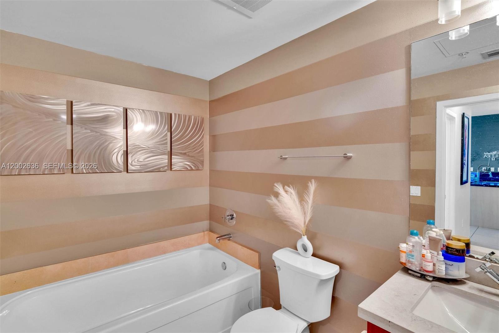 THE AXIS ON BRICKELL COND - Residential