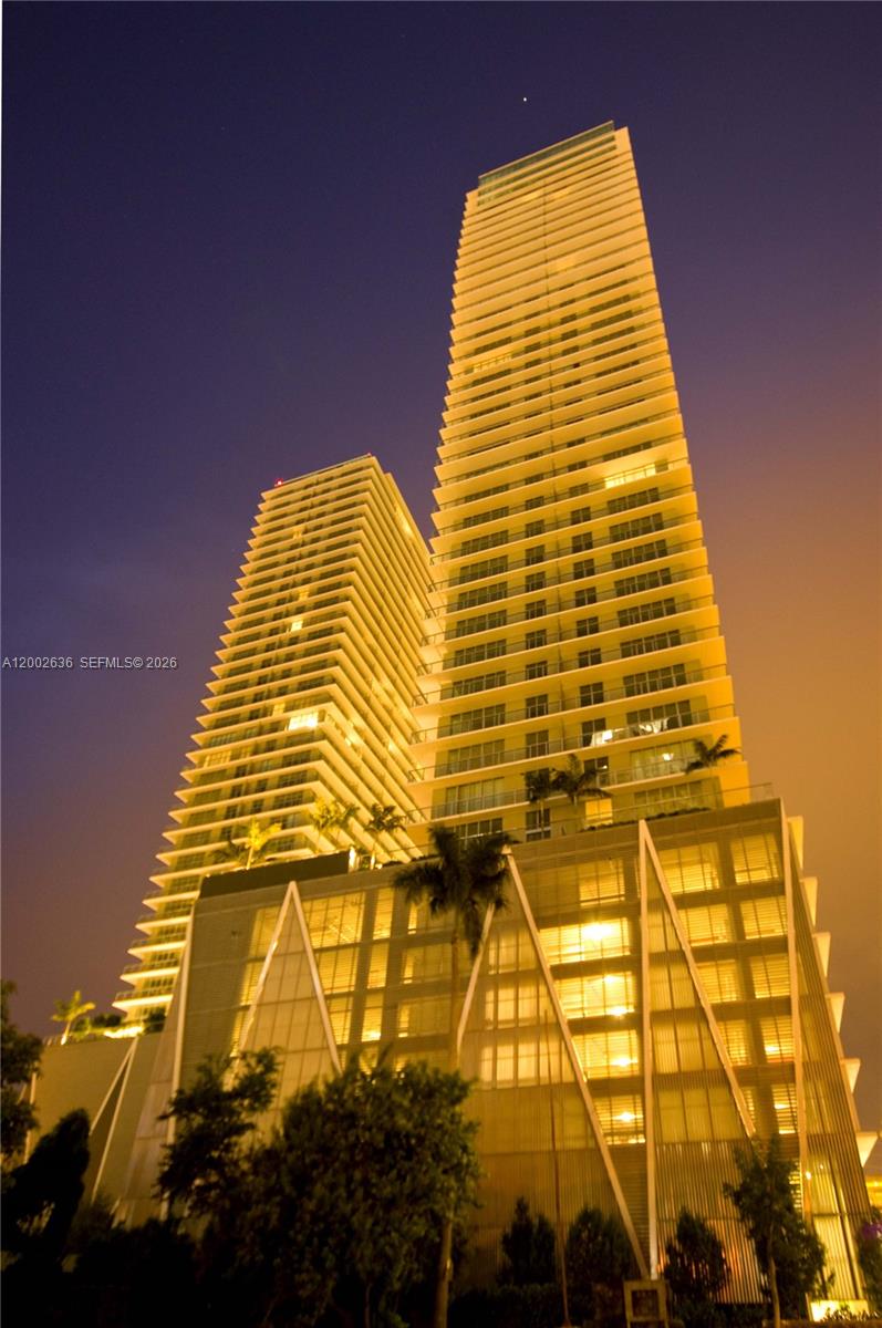 THE AXIS ON BRICKELL COND - Residential