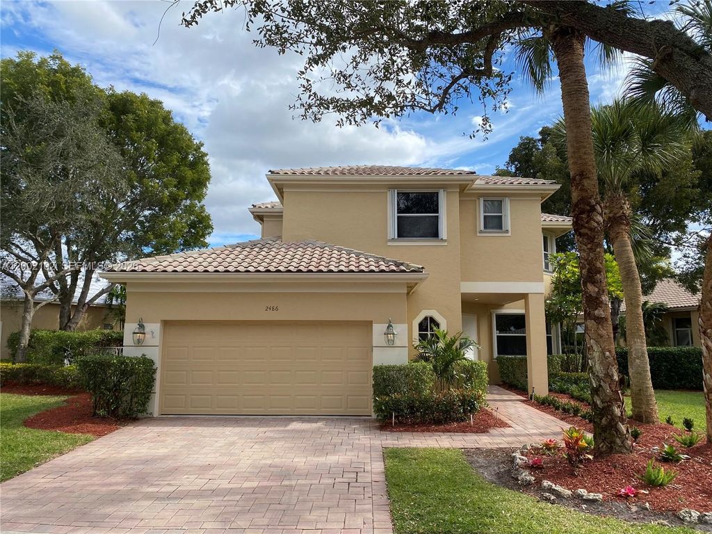 Photo of 2486 Bay Isle Dr, Weston, FL 33327 (MLS # A12002102)