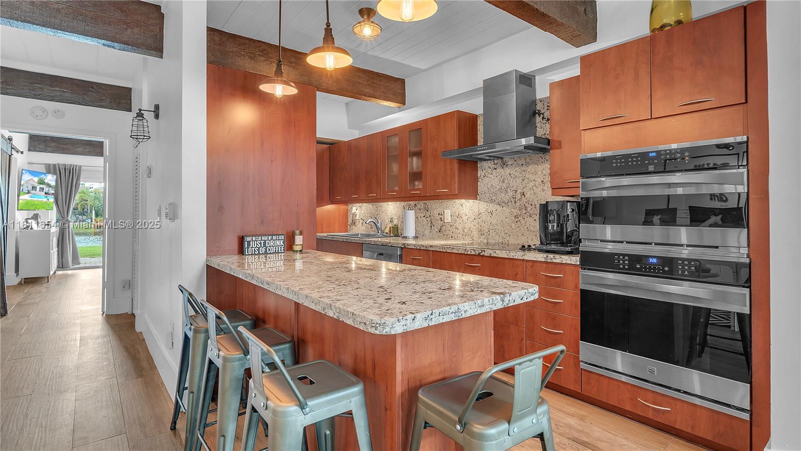 SUNSET PARK LAKE VILLAS S - Residential