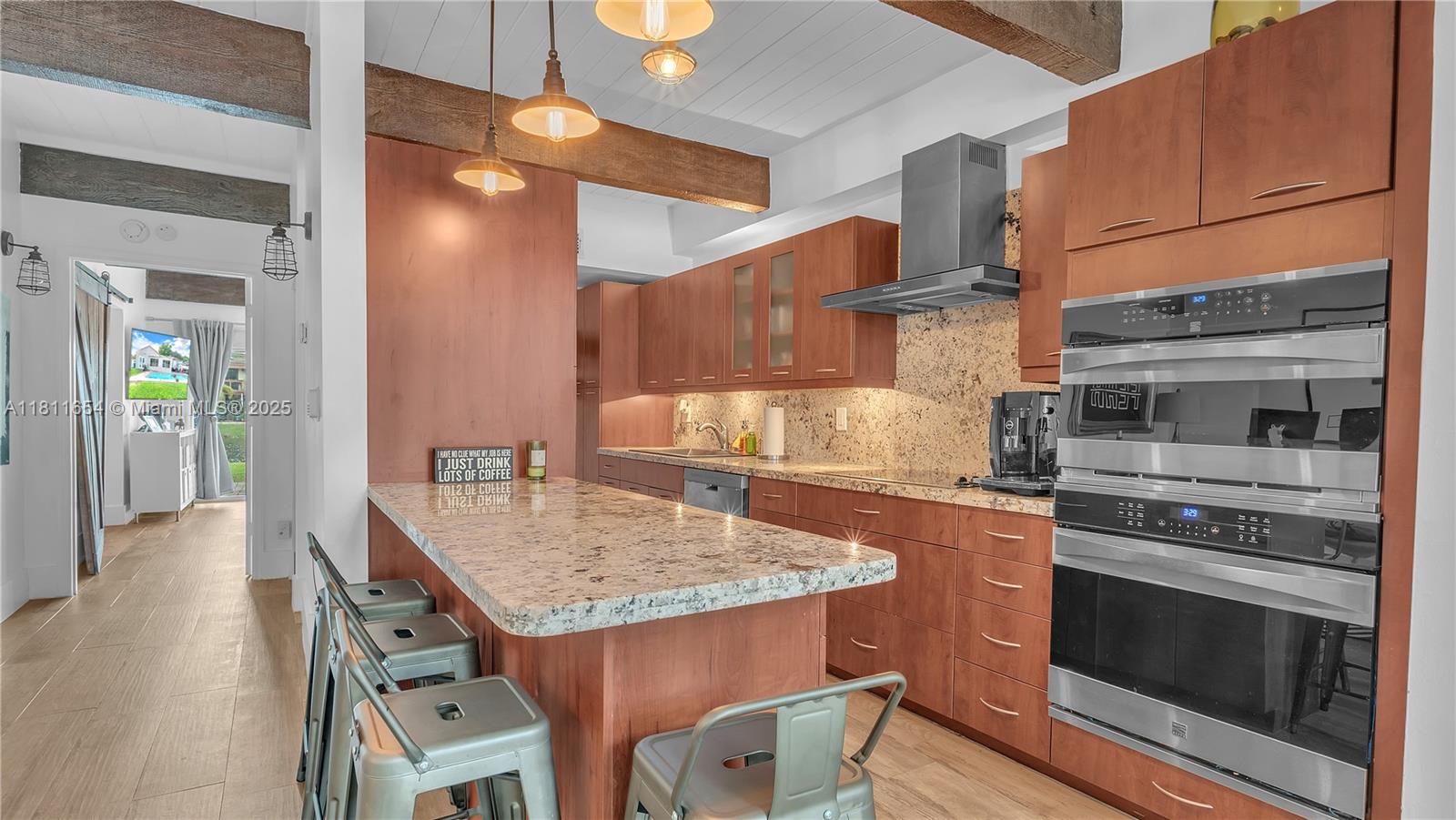SUNSET PARK LAKE VILLAS S - Residential