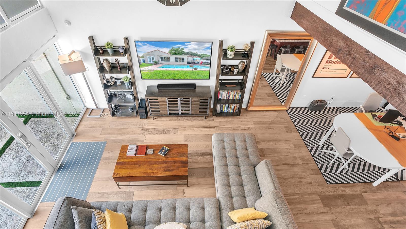 SUNSET PARK LAKE VILLAS S - Residential