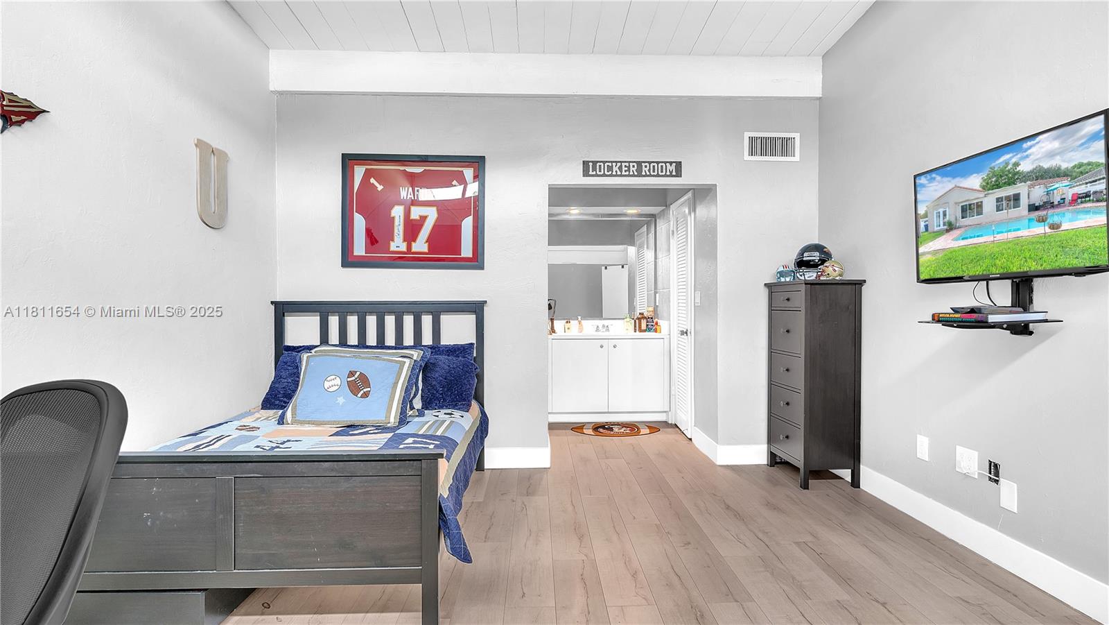 SUNSET PARK LAKE VILLAS S - Residential