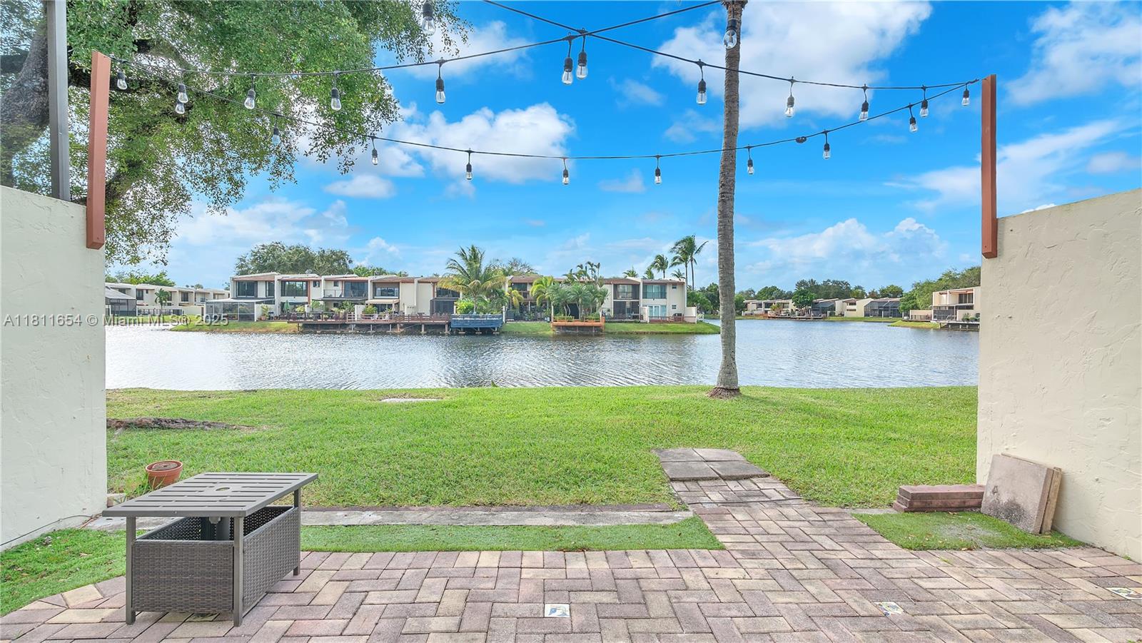 SUNSET PARK LAKE VILLAS S - Residential