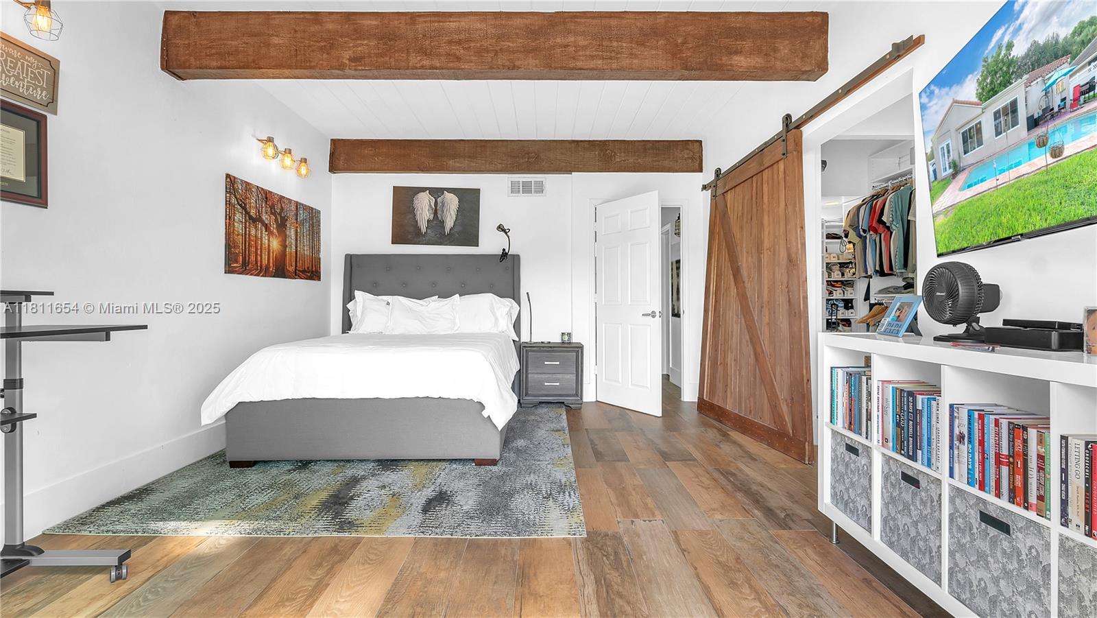 SUNSET PARK LAKE VILLAS S - Residential
