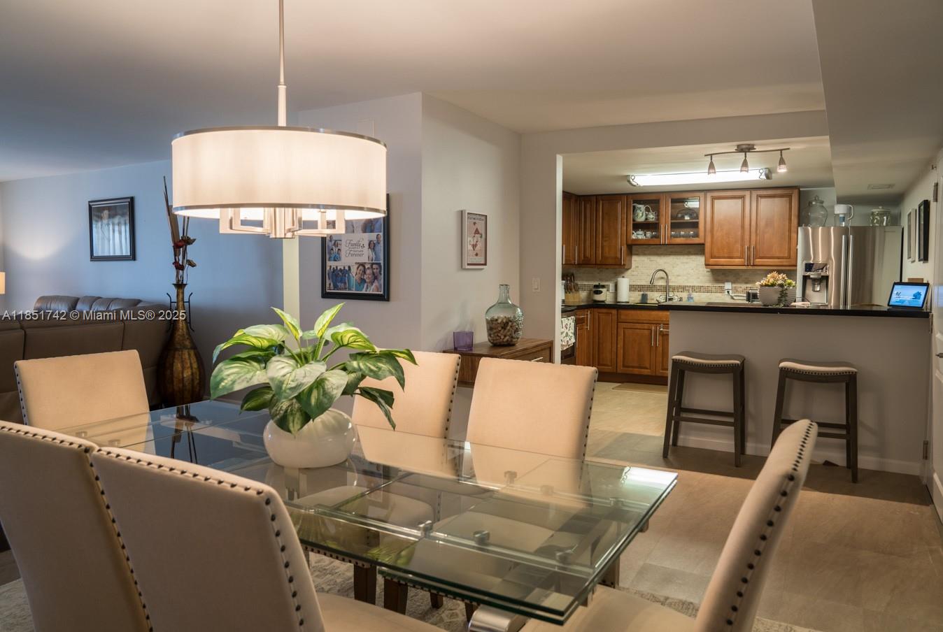 HAMPTON BEACH CLUB CONDO - Residential Lease