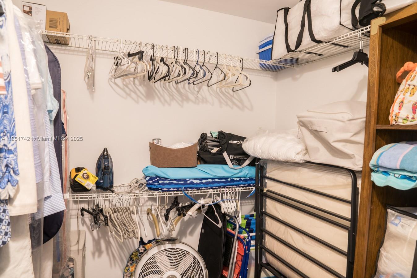 HAMPTON BEACH CLUB CONDO - Residential Lease