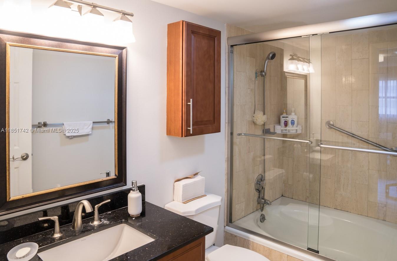 HAMPTON BEACH CLUB CONDO - Residential Lease