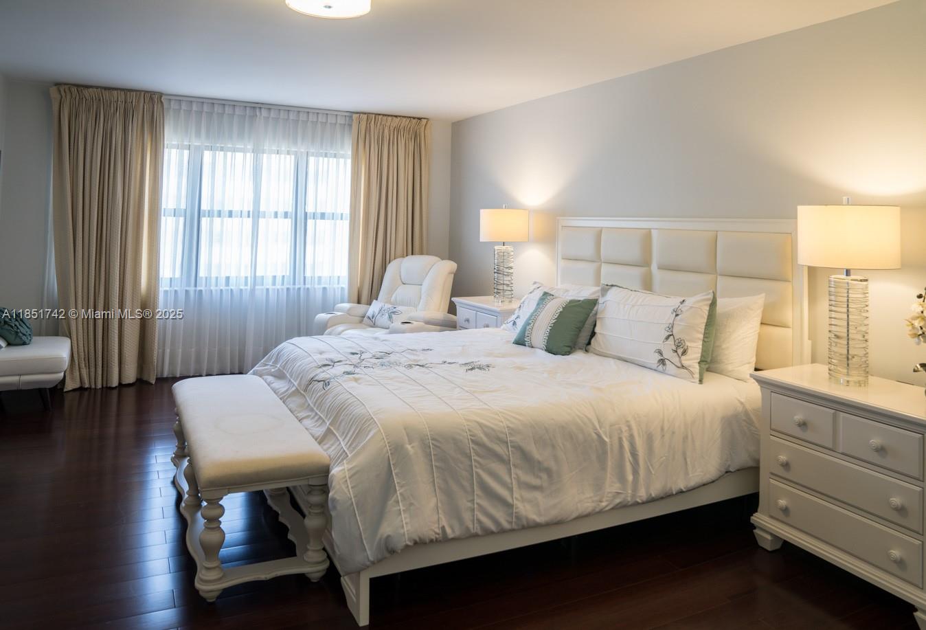 HAMPTON BEACH CLUB CONDO - Residential Lease