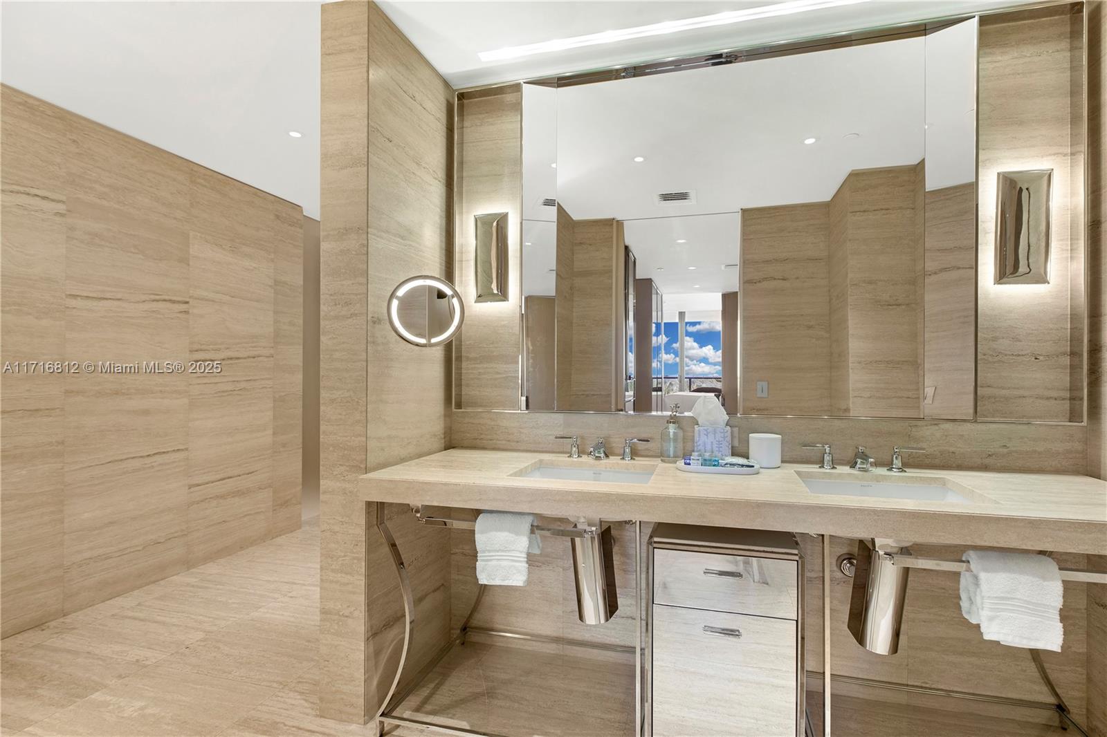 BAL HARBOUR CENTER CONDO - Residential