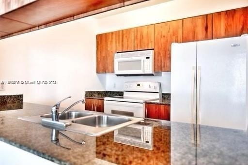 THE CLUB AT BRICKELL BAY - Residential Lease